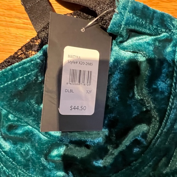 Frederick Hollywood velour bra - Picture 2 of 2